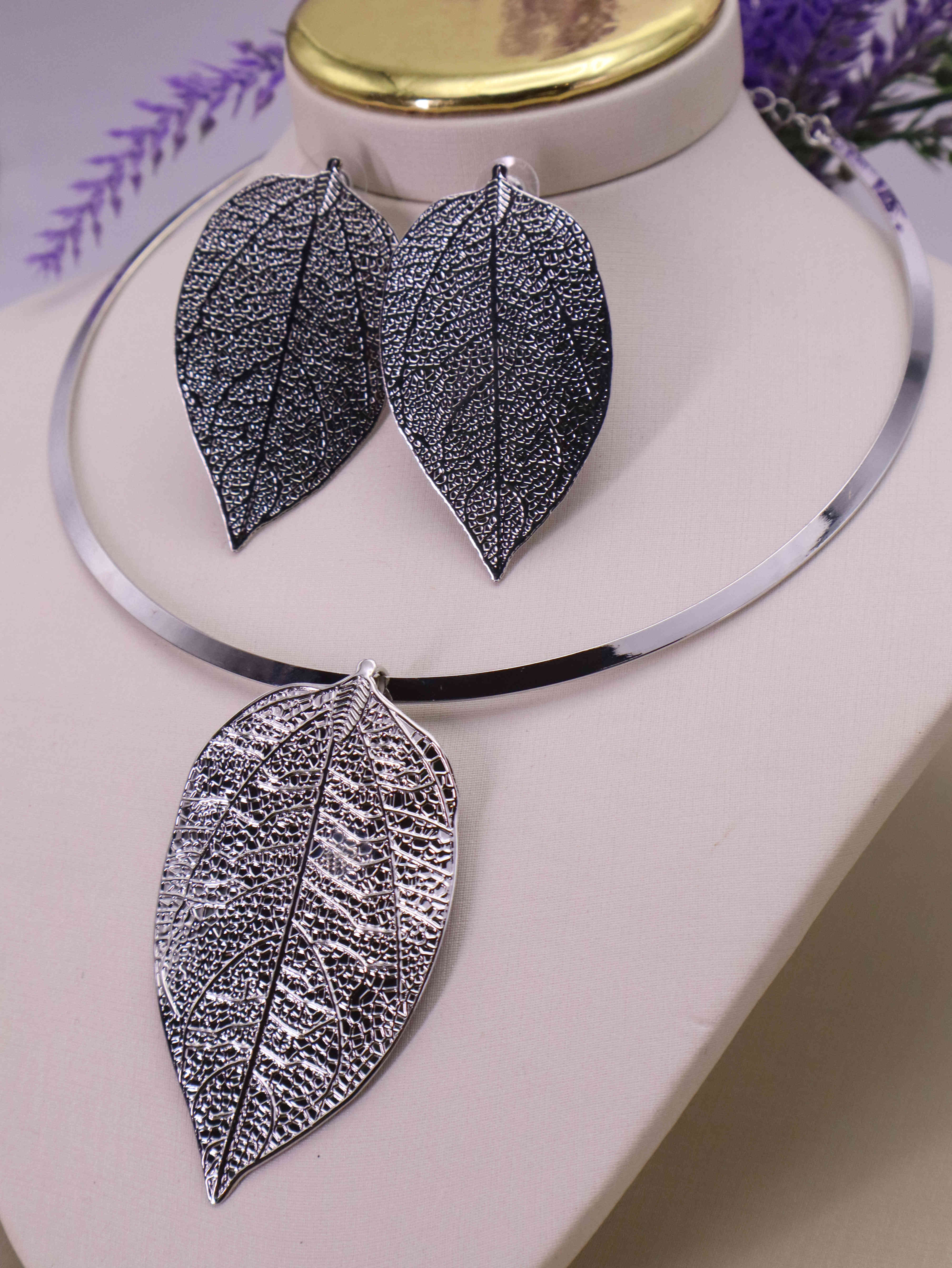 Conjunto Folhas Prateadas